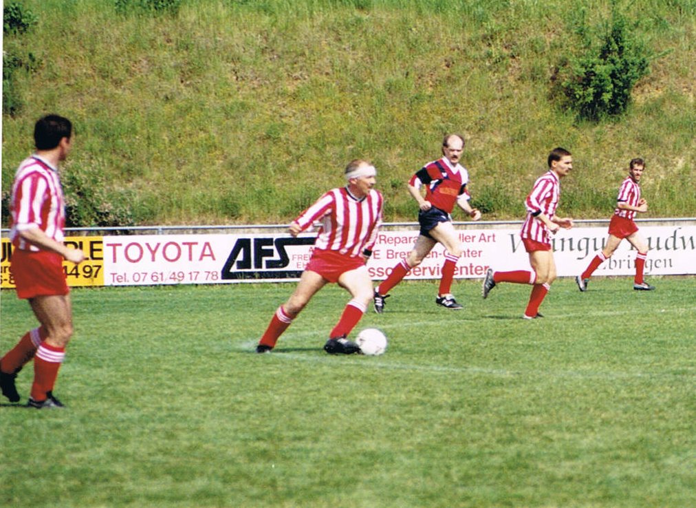 Guildford City Weysiders on tour in 1992 Guildford City Weysiders on tour in 1992