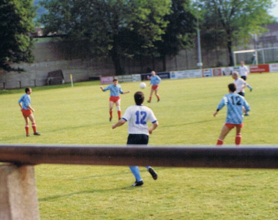 Guildford City Weysiders on tour in 1992 Guildford City Weysiders on tour in 1992